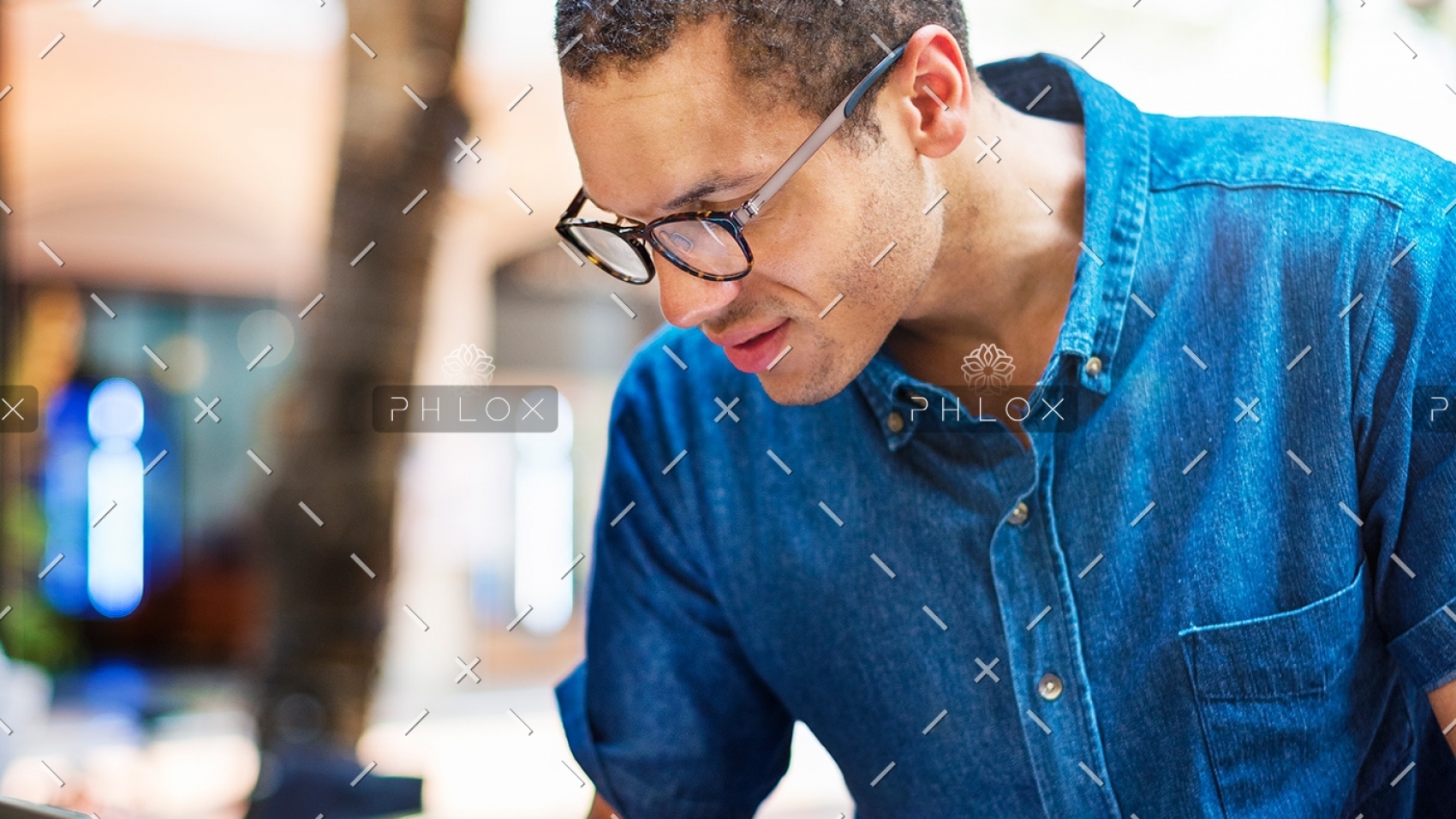 man-working-coffee-shop-connecting-laptop-concept-P3NTZ89